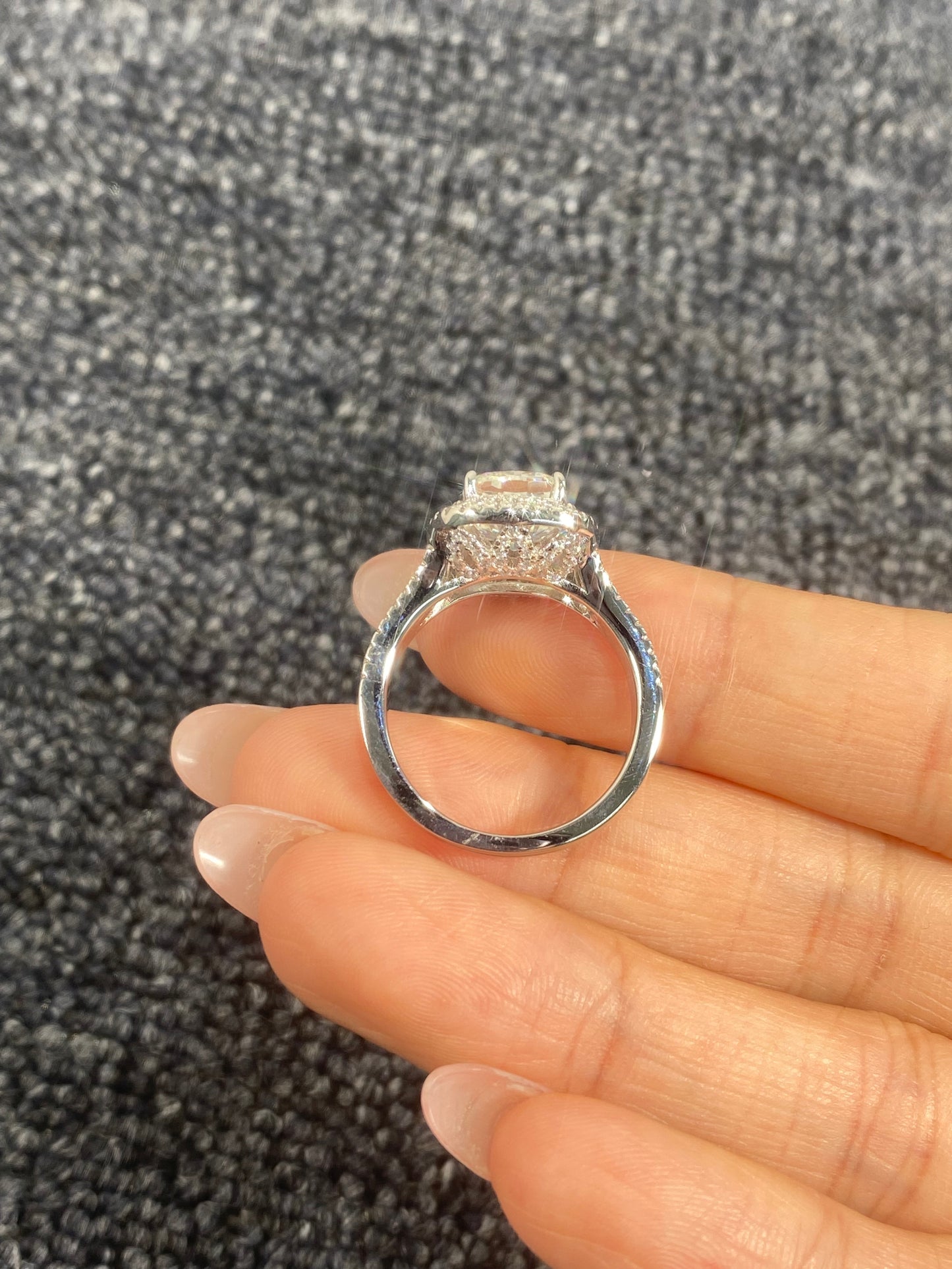 S925 Sterling Silver 3CT Halo Cut Lab Grown Ring For Women